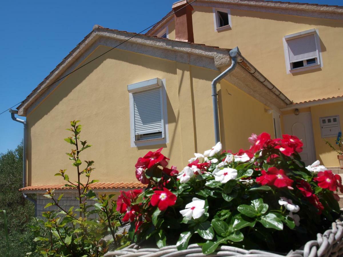 Apartments Dumicic Supetarska Draga Exterior foto